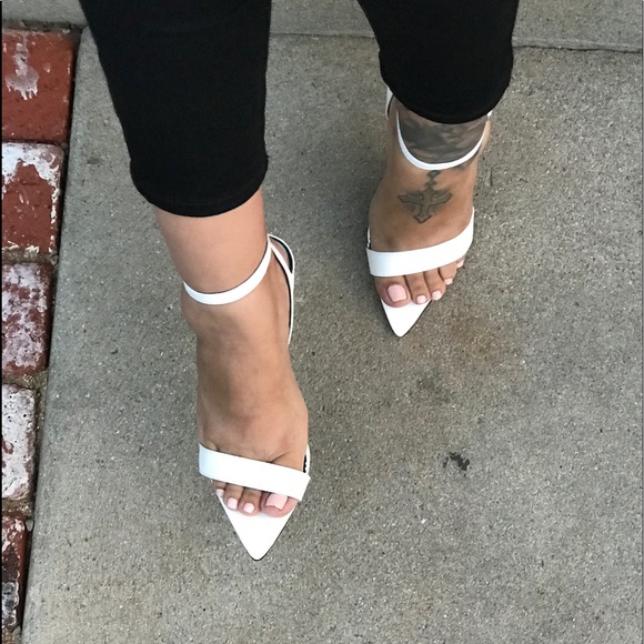 White heels - Picture 5 of 7